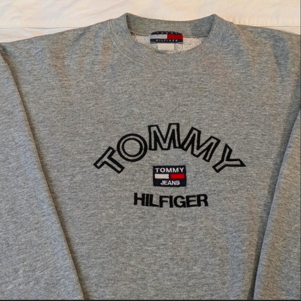 (L) Vintage Tommy Hilfiger Heather Gray Crewneck Sweatshirt Early 90s Retro
